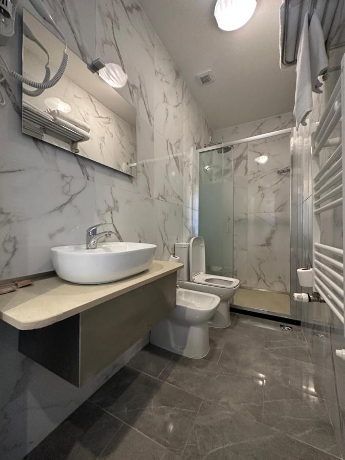 Hotel Midway Milan Luaran gambar